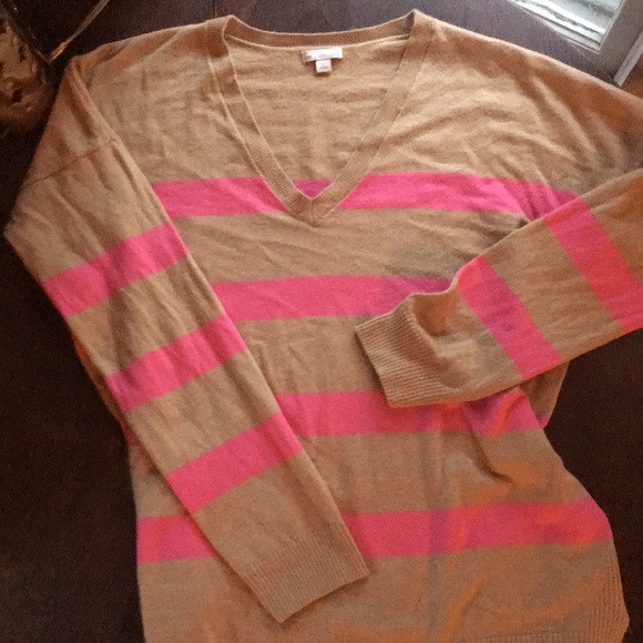 GAP Sweaters - GAP Wool Blend V-Neck Pink/ Camel Stripe L